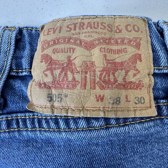 Mens Levi's 505 Straight Leg Jeans Blue Medium Wash Denim Pants sz 38x30 Classic - Picture 6 of 14